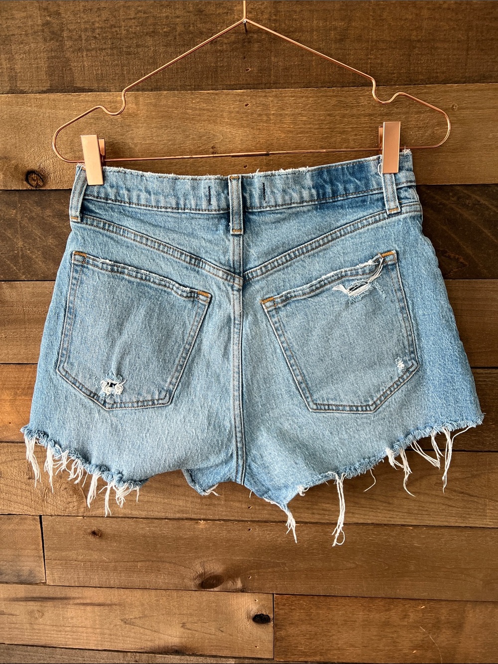 Abercrombie & Fitch Women's Curve Love High Rise Denim Mom Shorts Size 28 / 6 - Picture 3 of 5